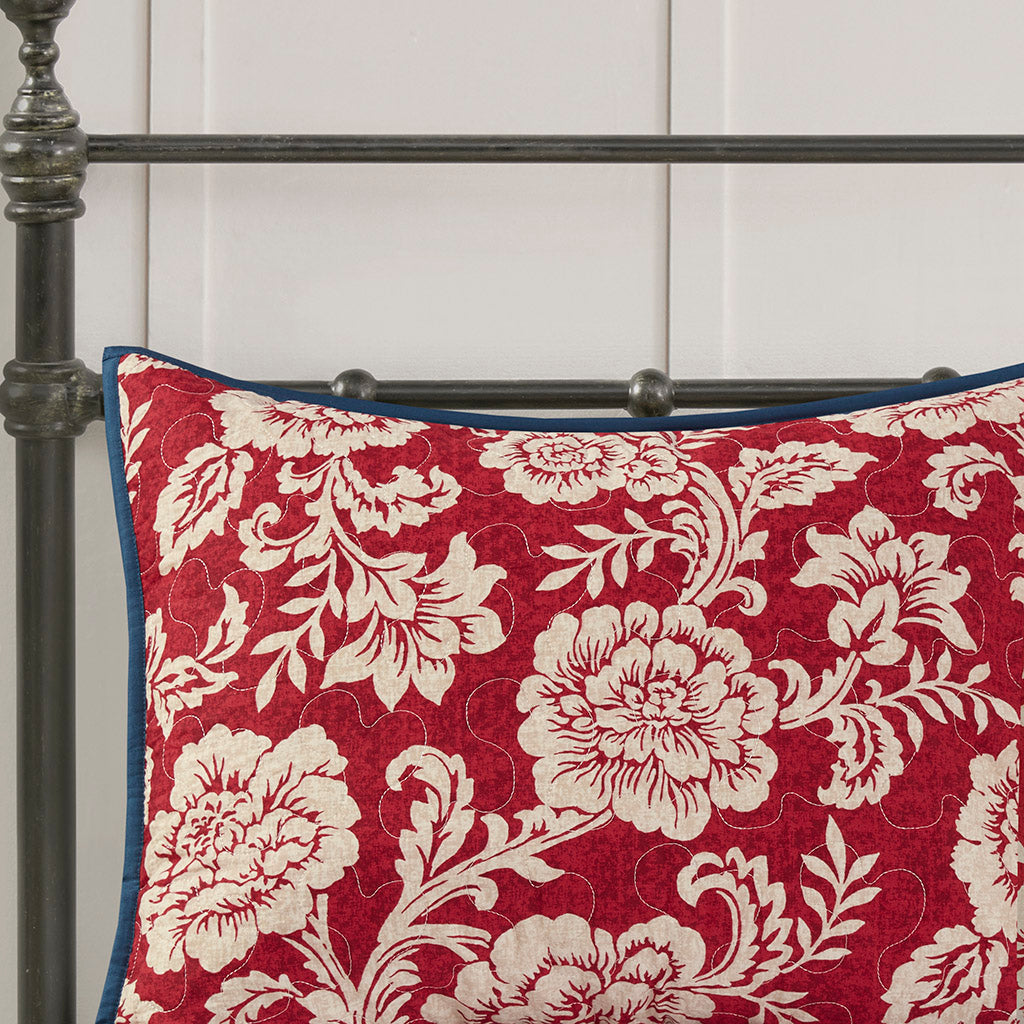 Lucy 6 Piece Reversible Cotton Twill Quilt Set with Throw Pillows