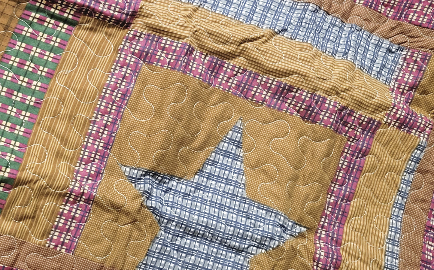 Lodge Star Primitive Quilt Set