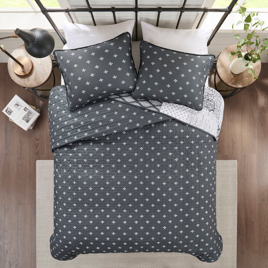 Cassel 3 Piece Reversible Microfiber Quilt Set