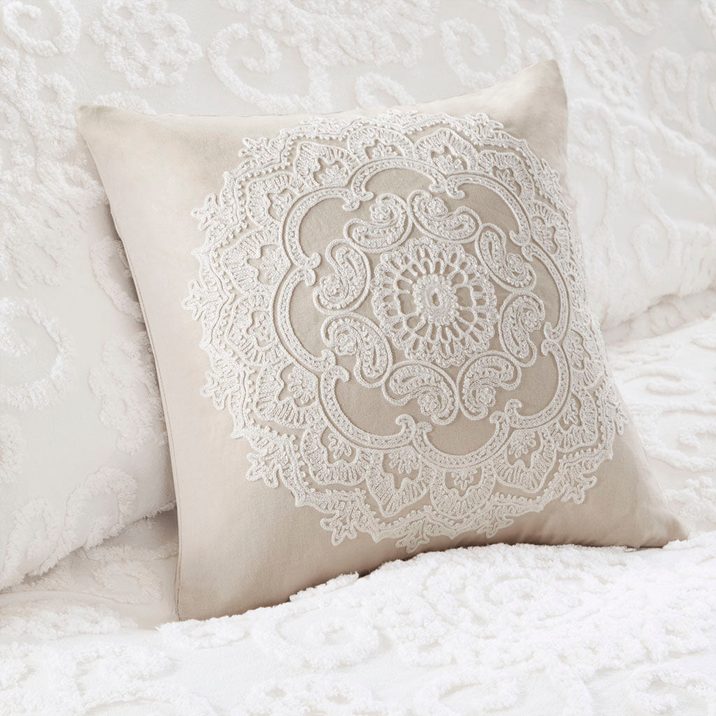 Suzanna Comforter set