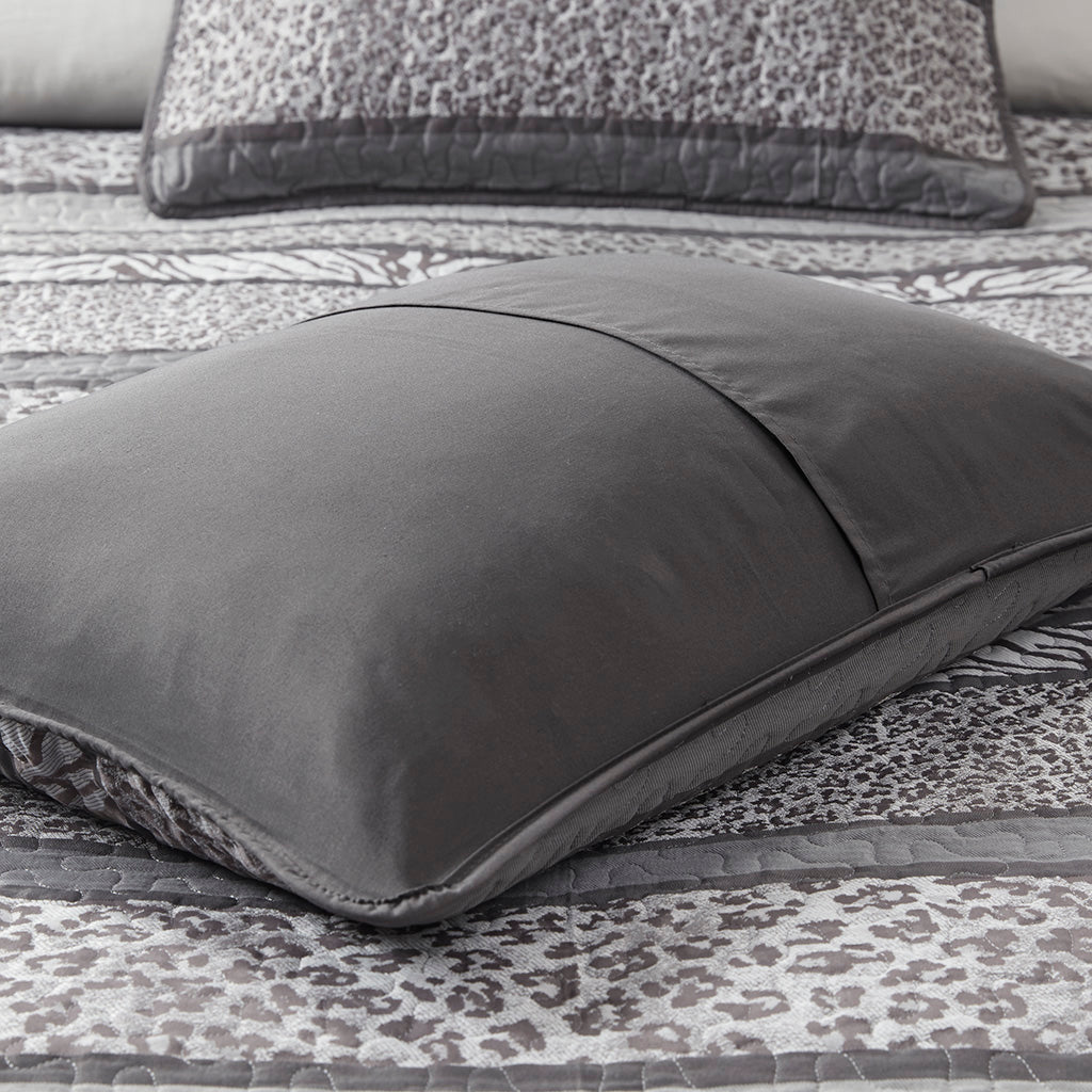 Seri 3 Piece Reversible Jacquard Coverlet Set