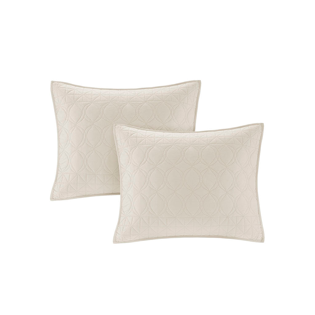 Linnette 3 Piece Quilt Set