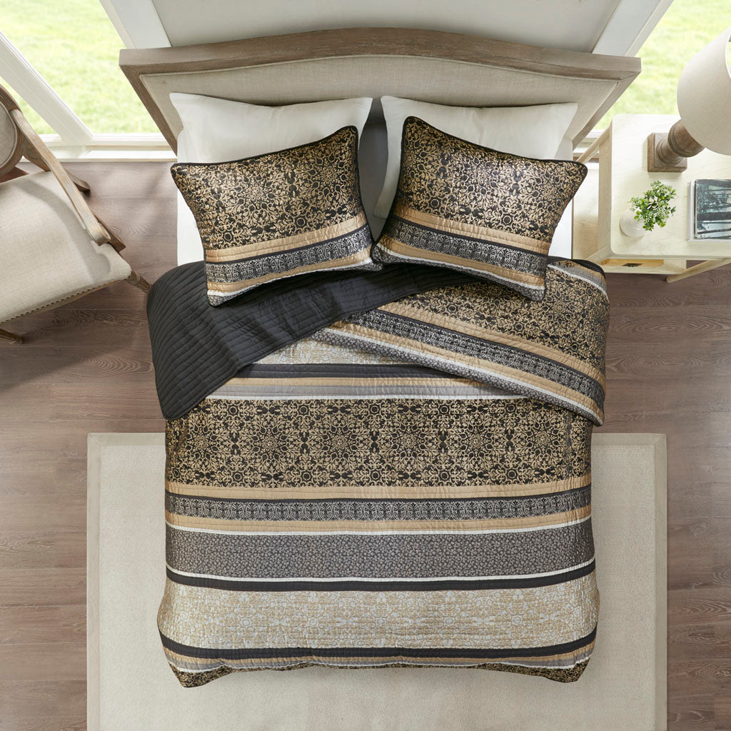 Paige 3 Piece Jacquard Quilt Set
