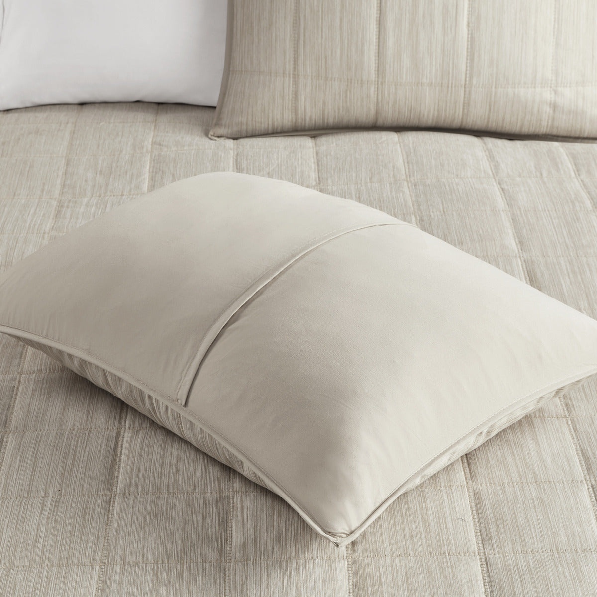 Guthrie 3 Piece Striated Cationic Dyed Oversized Quilt Set