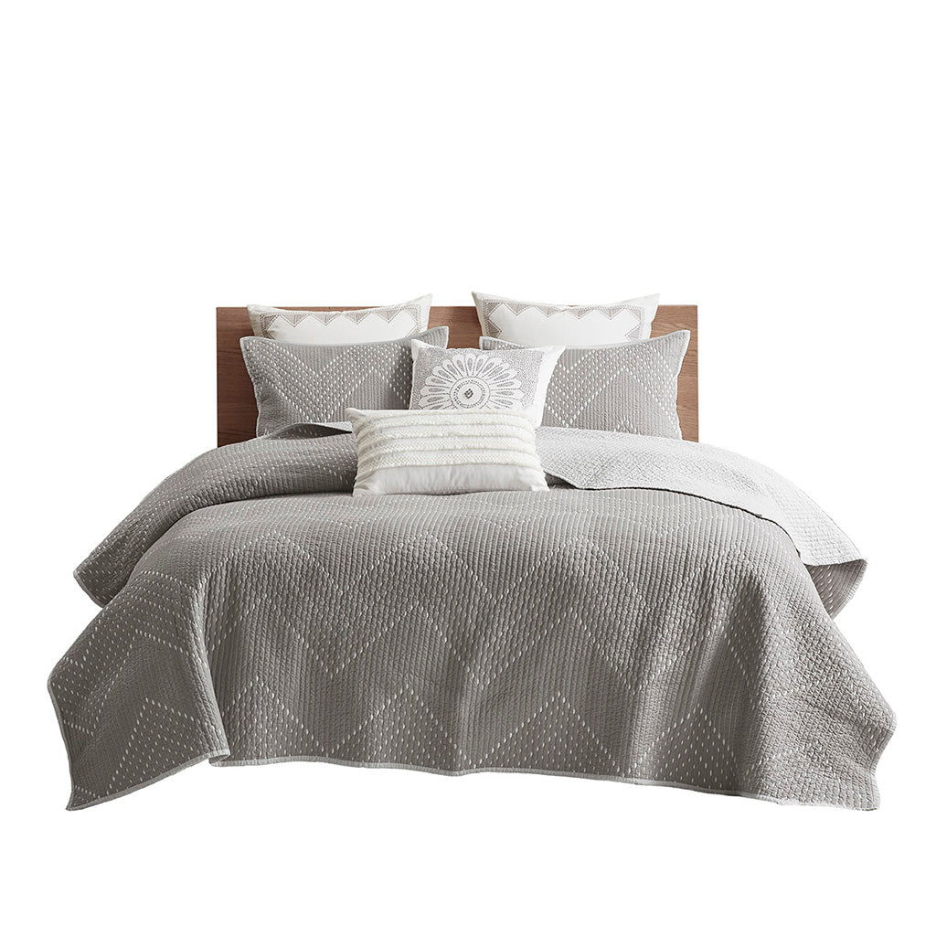 Pomona 3 Piece Embroidered Cotton Quilt Set