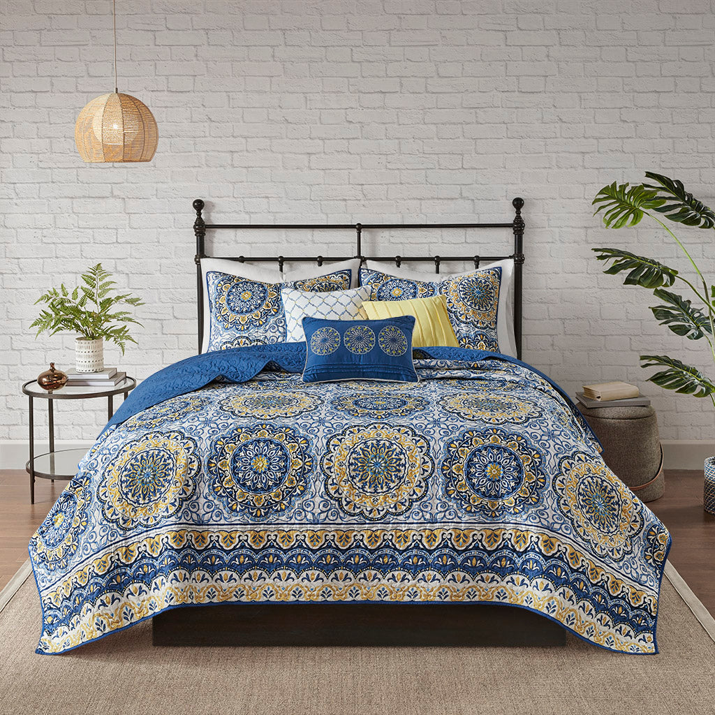 Tangiers 6 Piece Reversible Quilt Set with Throw Pillows