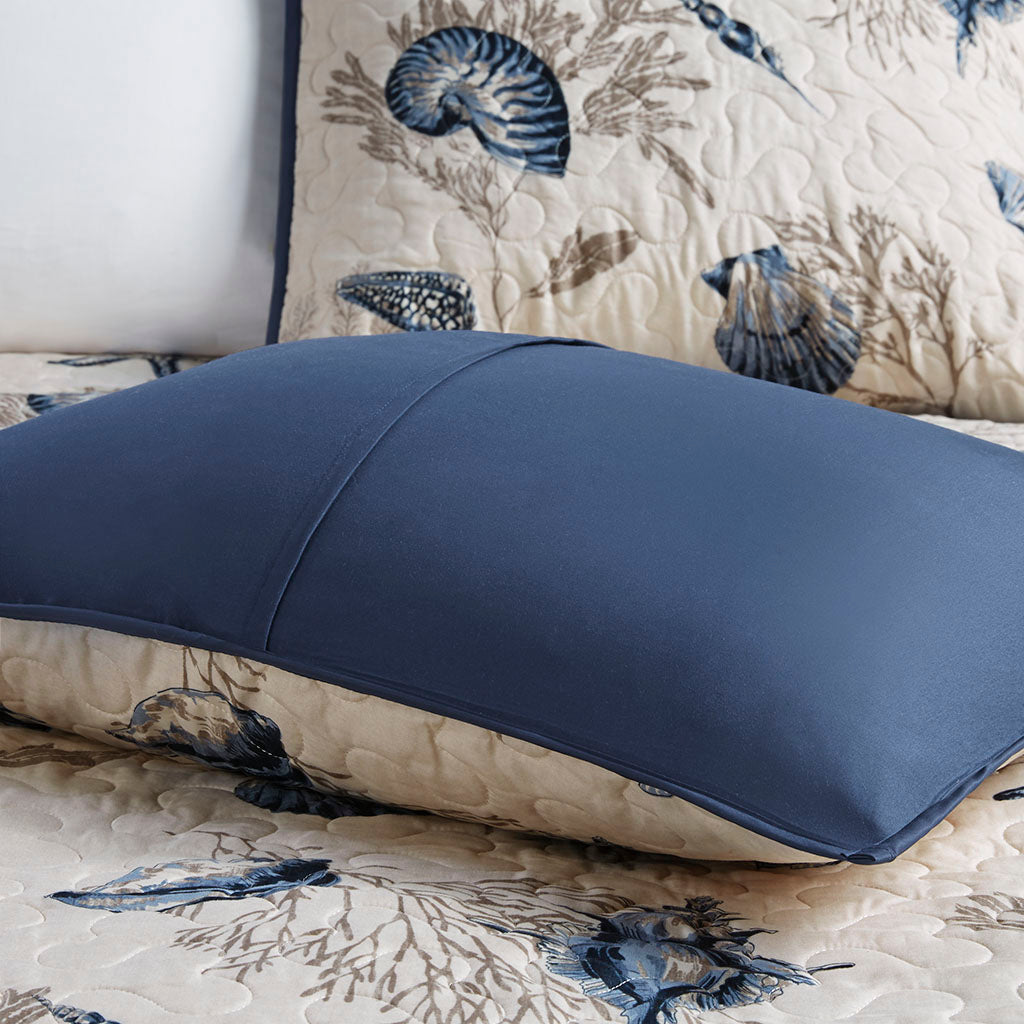 Bayside Quilt Set with Throw Pillows