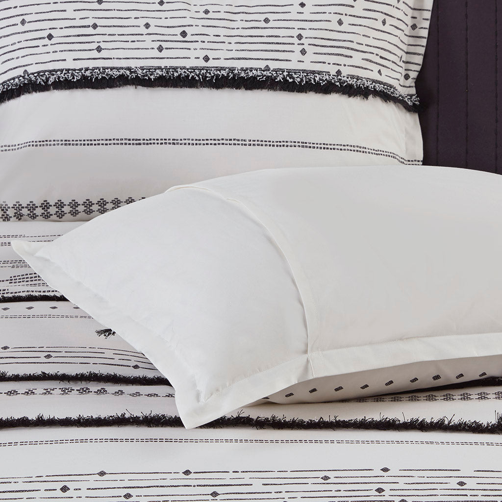 Nea Comforter Set with Trims