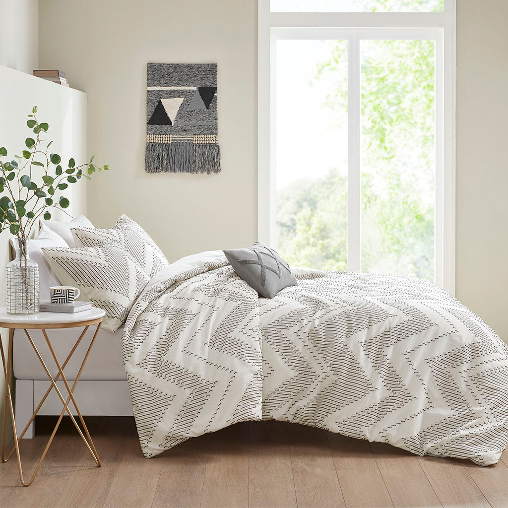 Bayside 4 Piece Cotton Clip Jacquard Duvet Cover Set