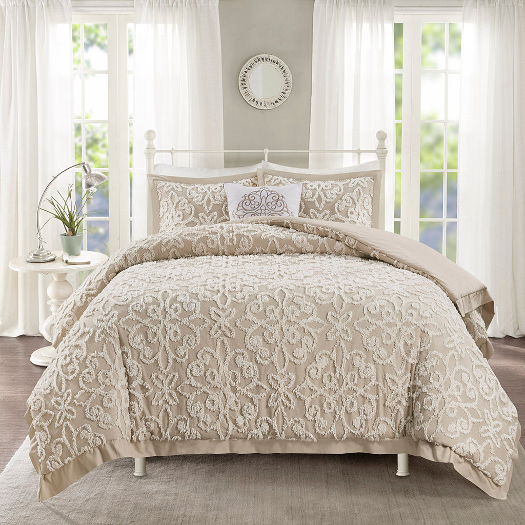 Sabrina 4 piece Tufted Cotton Comforter set