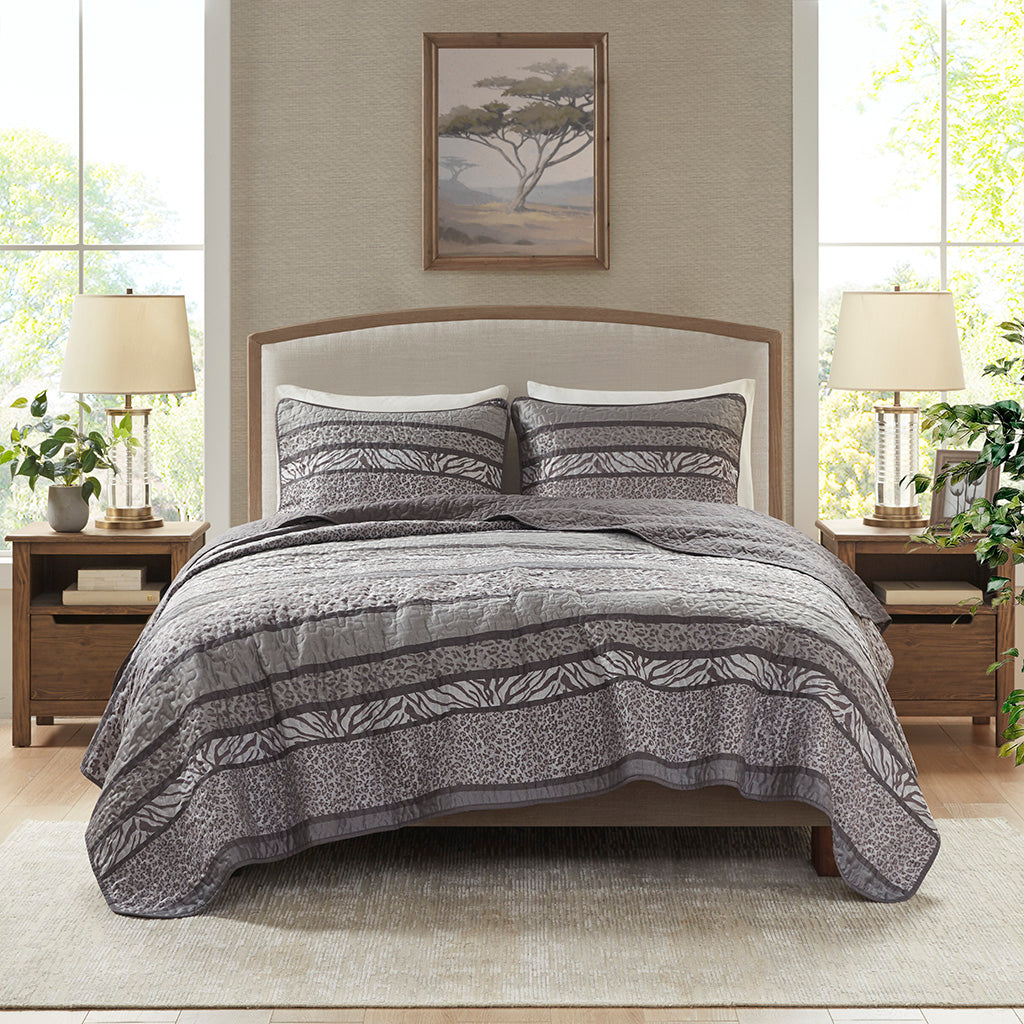 Seri 3 Piece Reversible Jacquard Coverlet Set
