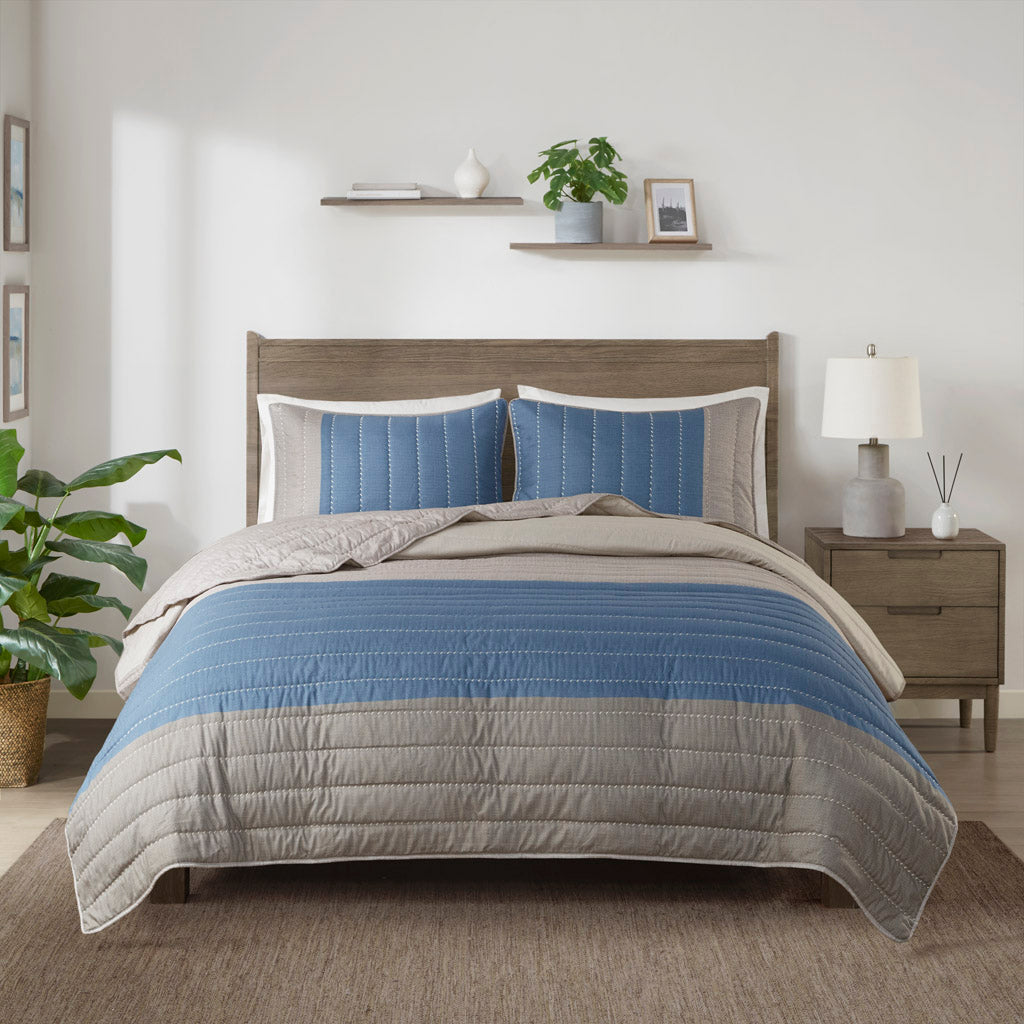 Blake 3 Piece Printed Color Blocking Microfiber Quilt Set