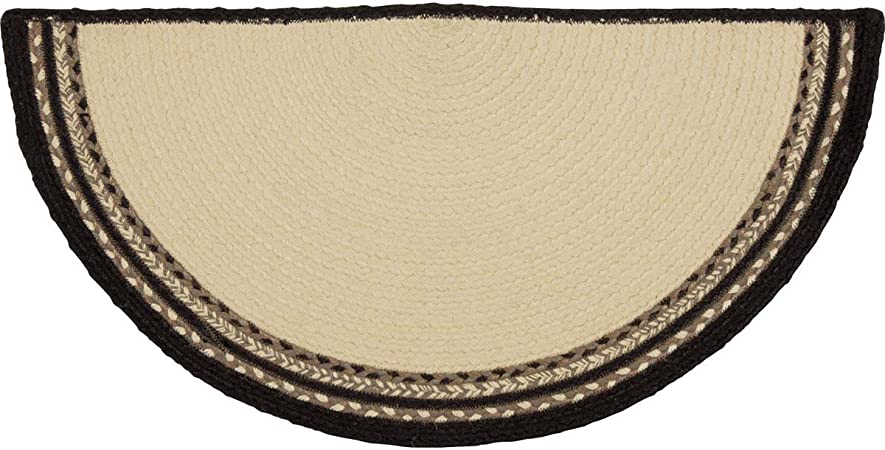 Sawyer Mill Pig Half Circle Jute Stenciled Area Rug