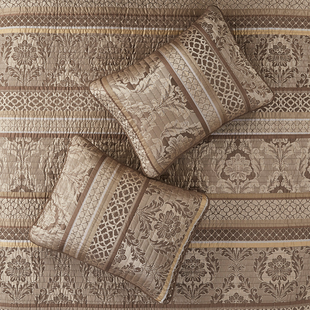 Bellagio 6 Piece Jacquard Quilt Set with Throw Pillows