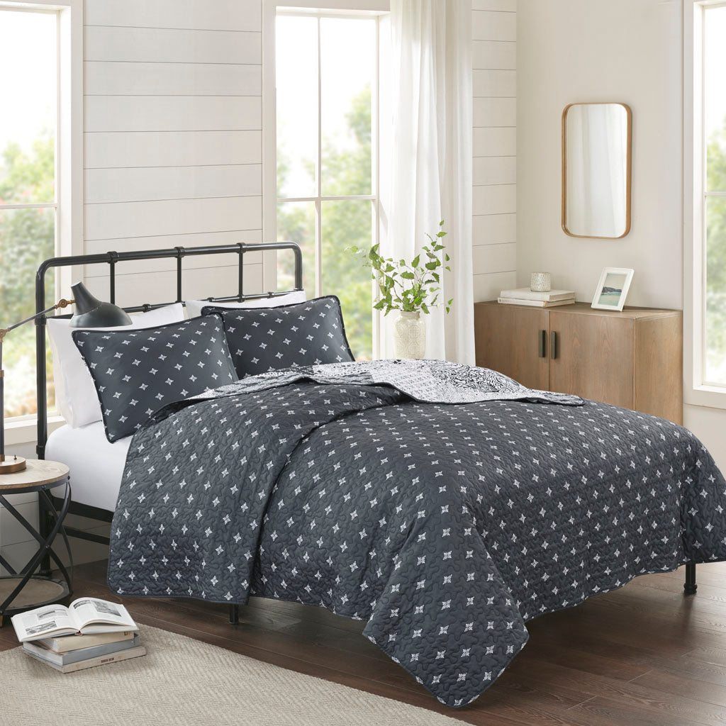 Cassel 3 Piece Reversible Microfiber Quilt Set