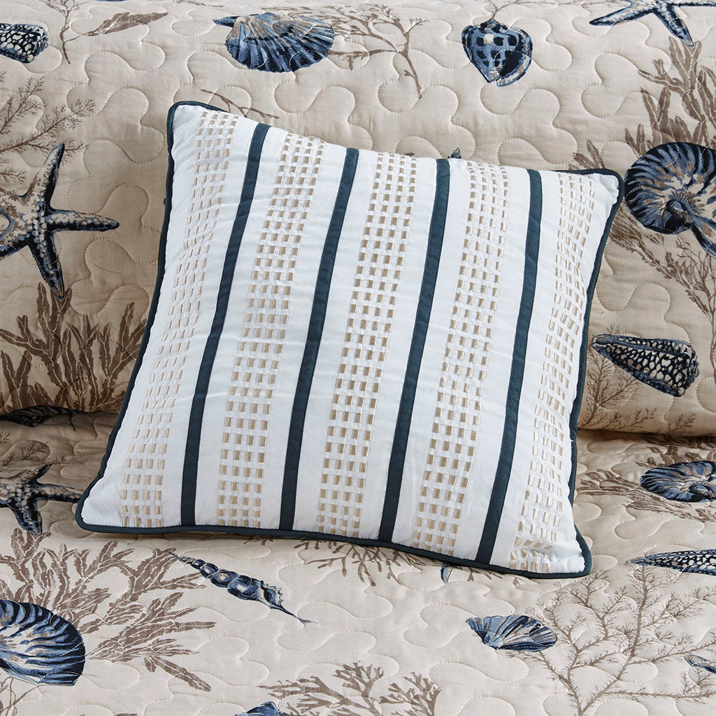 Bayside Quilt Set with Throw Pillows