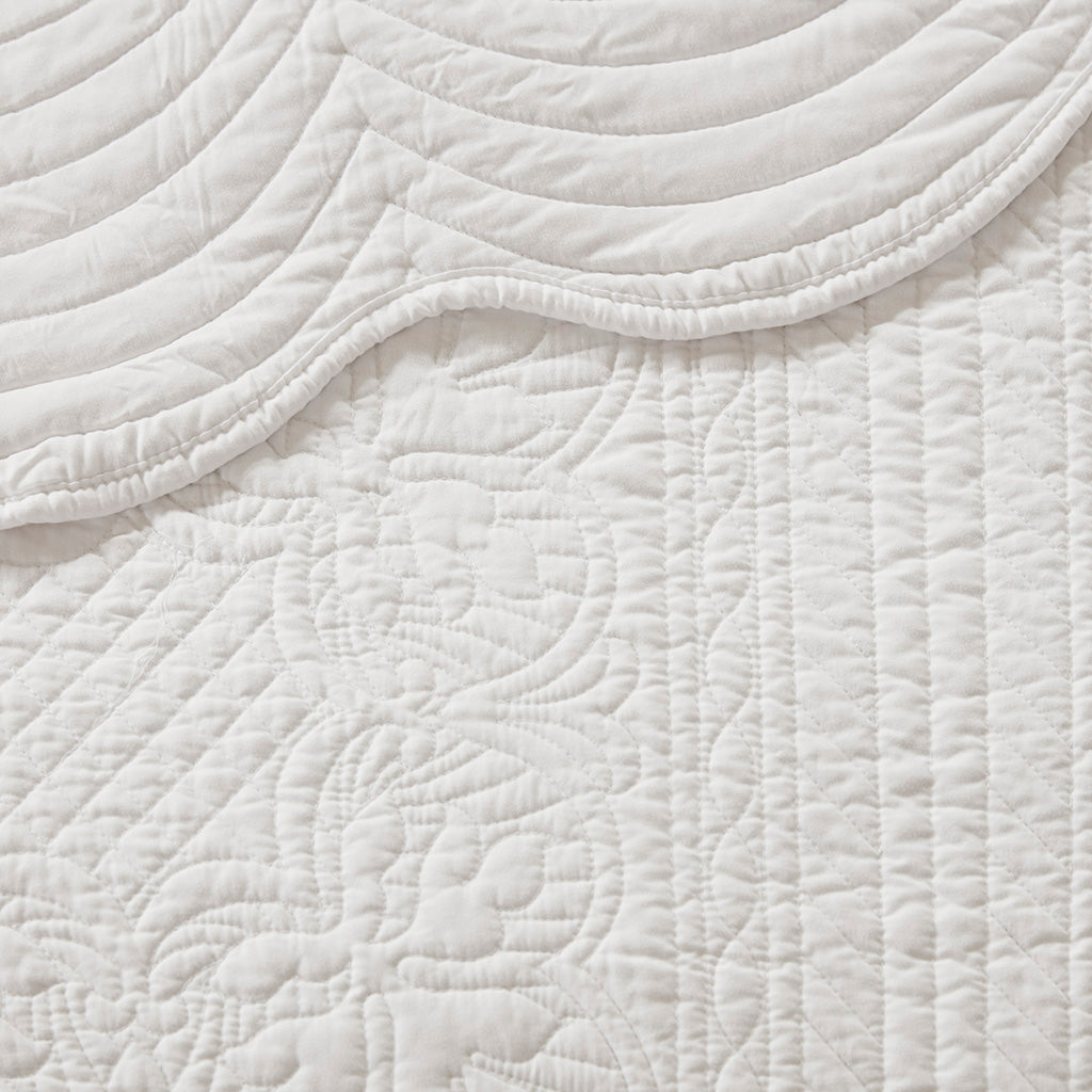 Tuscany 3 Piece Reversible Scalloped Edge Quilt Set