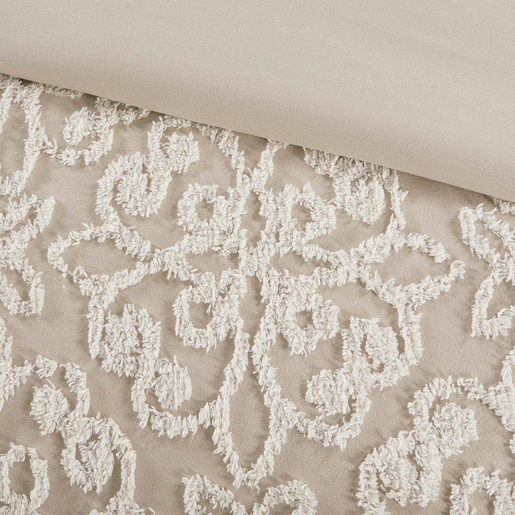 Sabrina 4 piece Tufted Cotton Comforter set