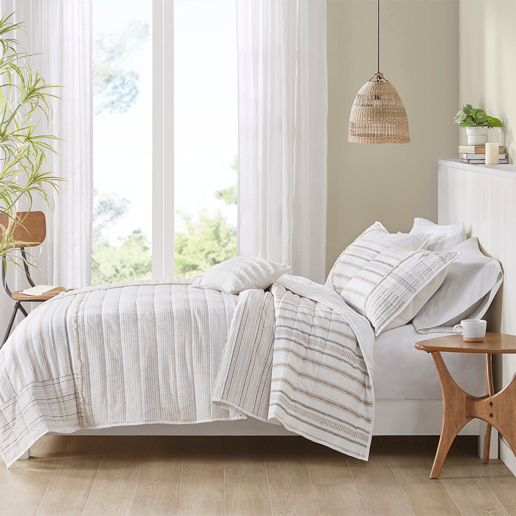 Salar 3 Piece Printed Cotton Quilt Set with Trims