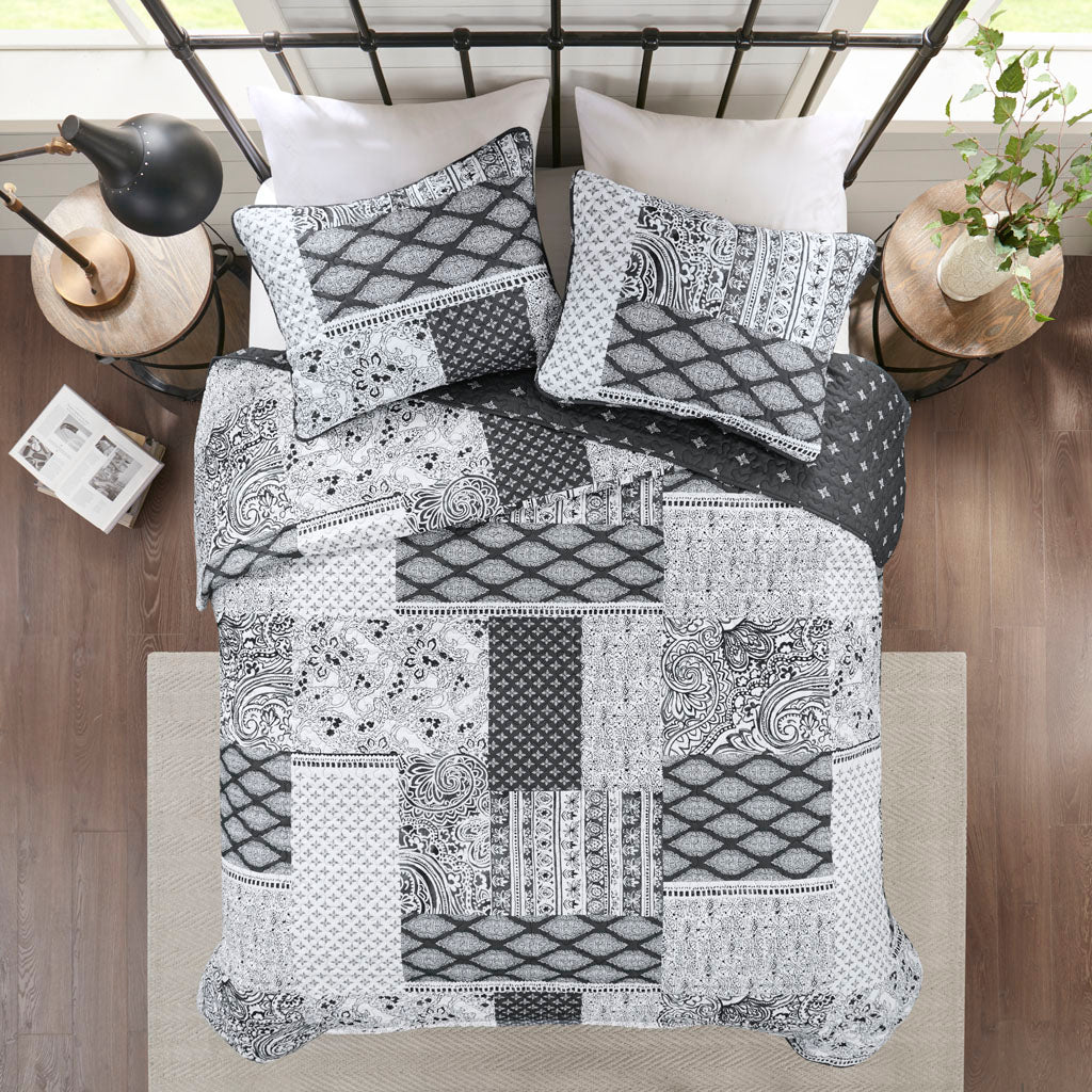 Cassel 3 Piece Reversible Microfiber Quilt Set