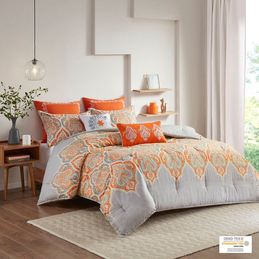 Nisha Comforter Set