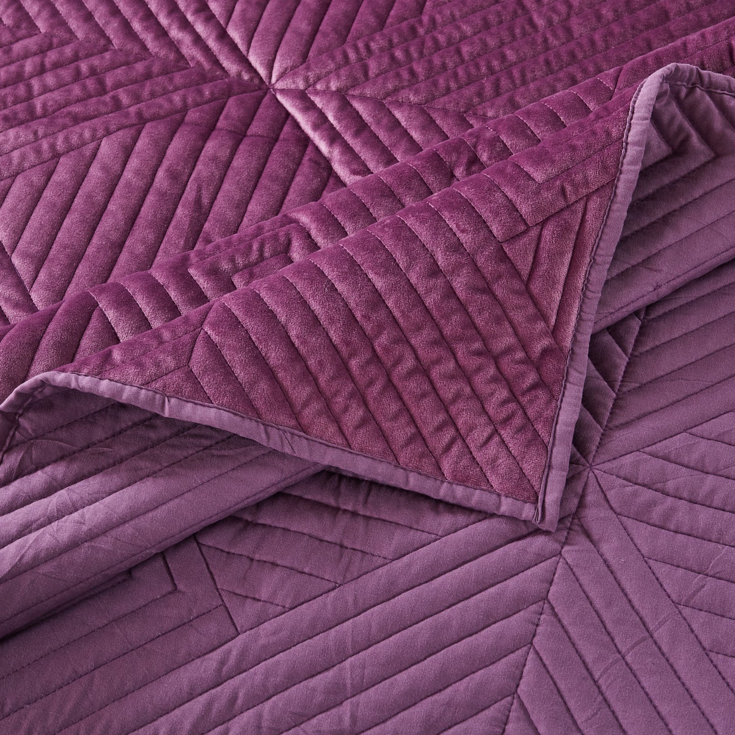Riviera Velvet Mauve Quilt Set