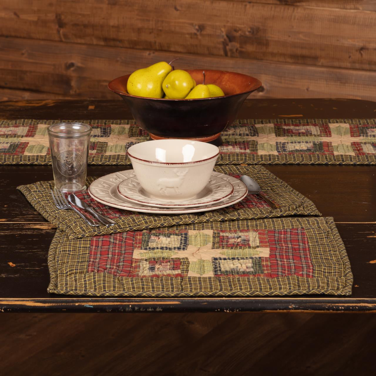 Tea Cabin Quilted Placemat Set