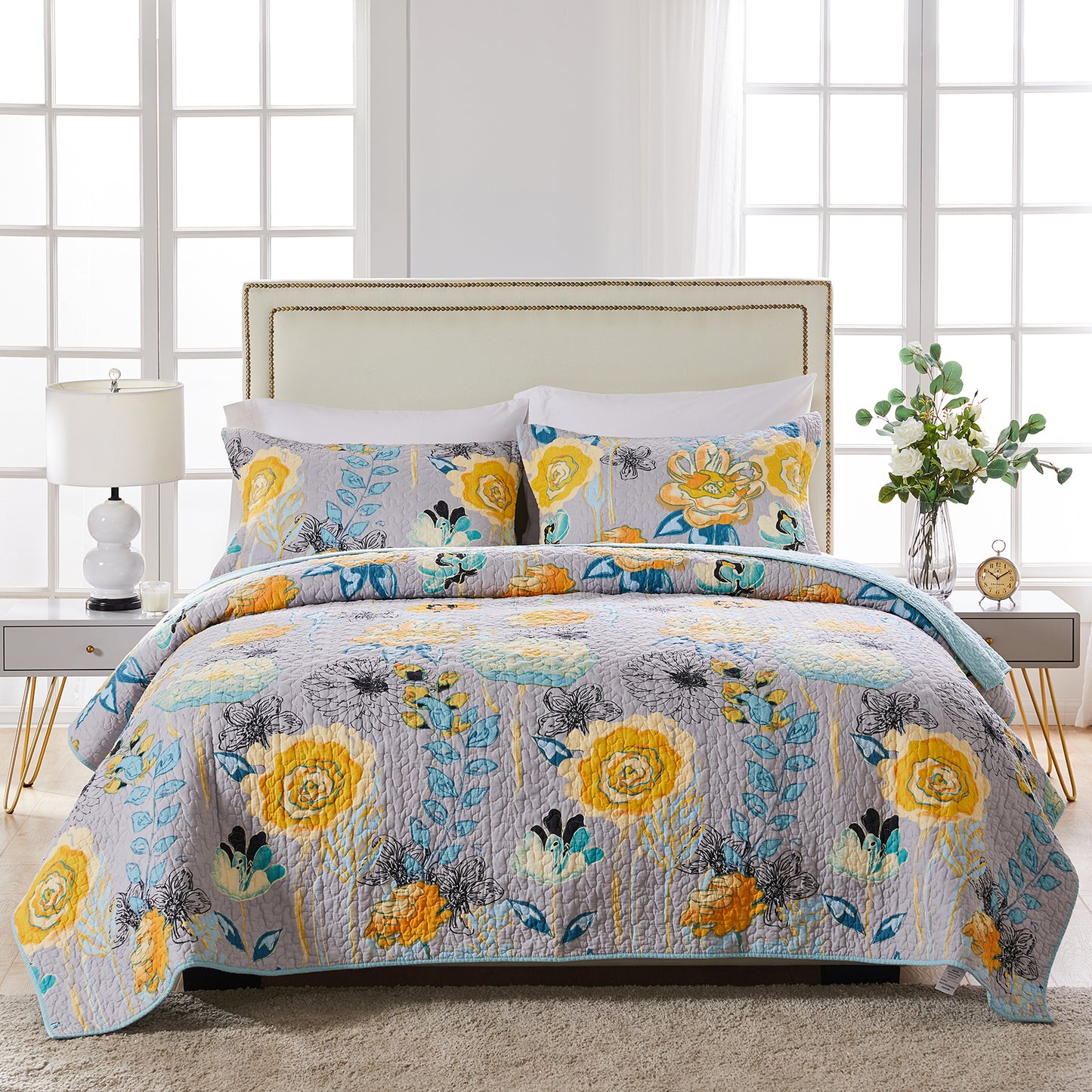 Watercolor Dream Gray Quilt Set
