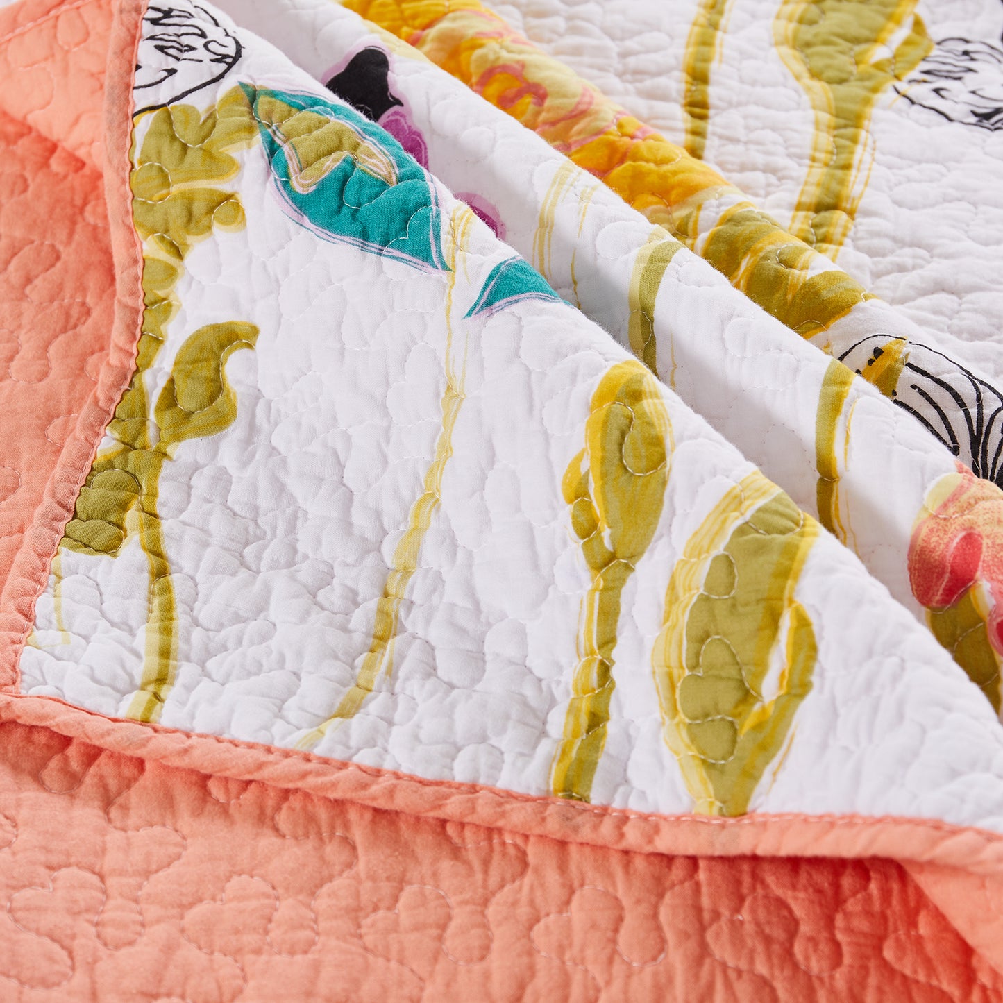 Watercolor Dream White Quilt Set