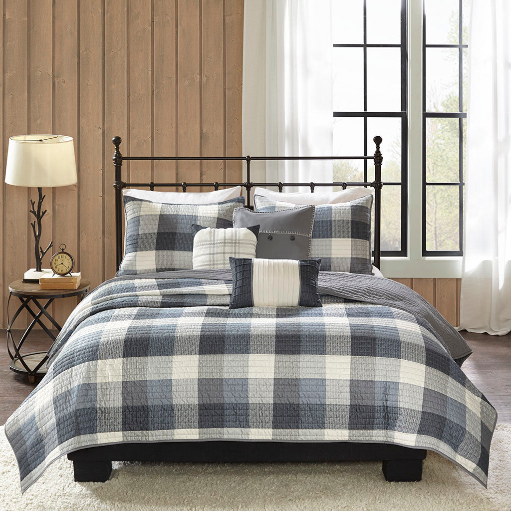 Ridge 6 Piece Printed Herringbone Quilt Set with Throw Pillows