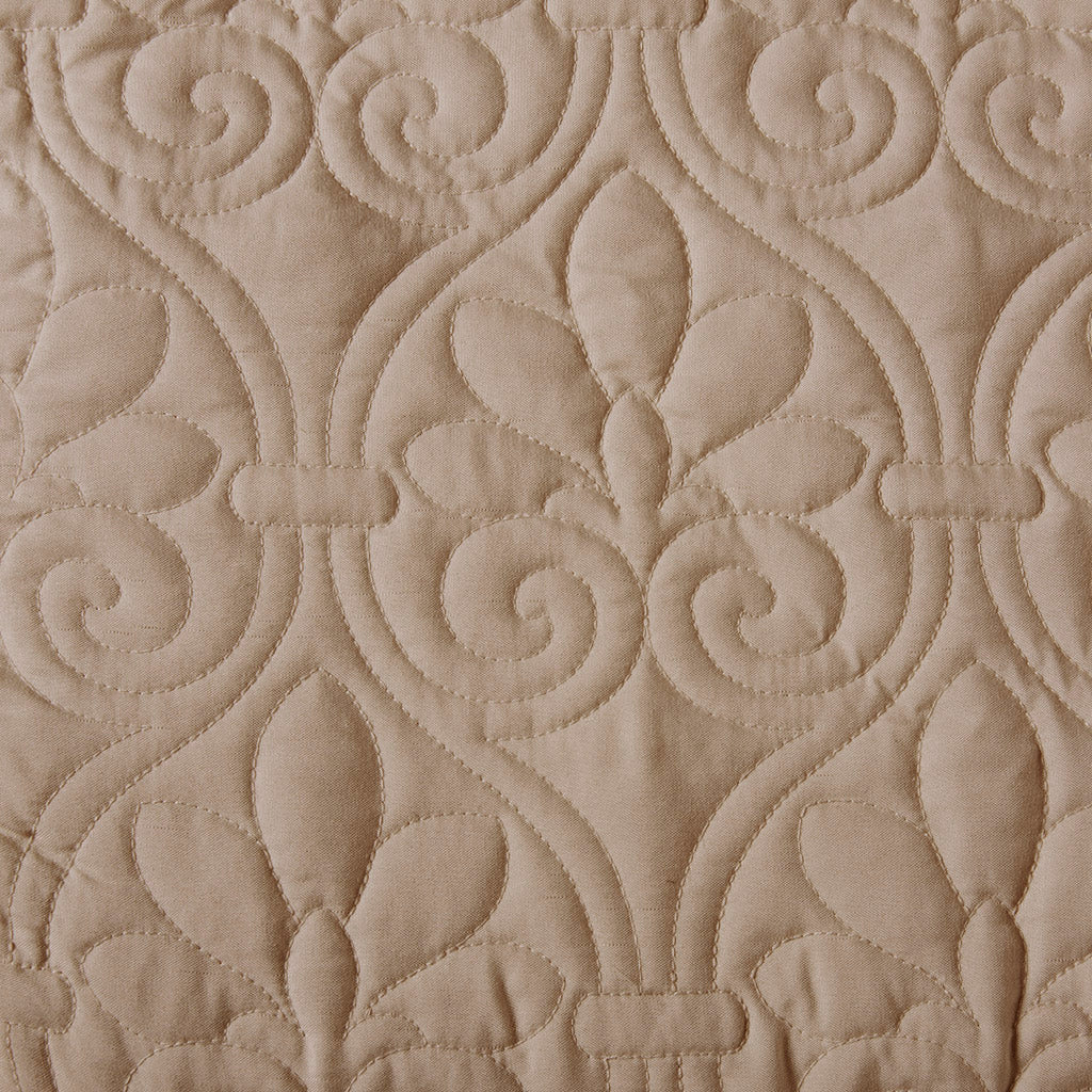 Quebec 3 Piece Fitted Bedspread Set