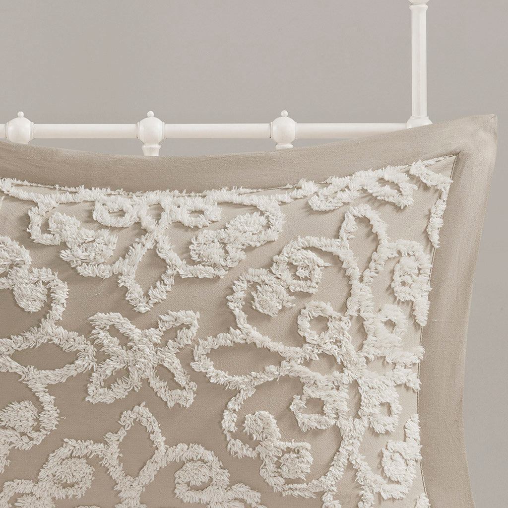Sabrina 4 piece Tufted Cotton Comforter set