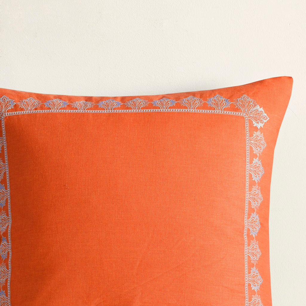 Nisha Comforter Set