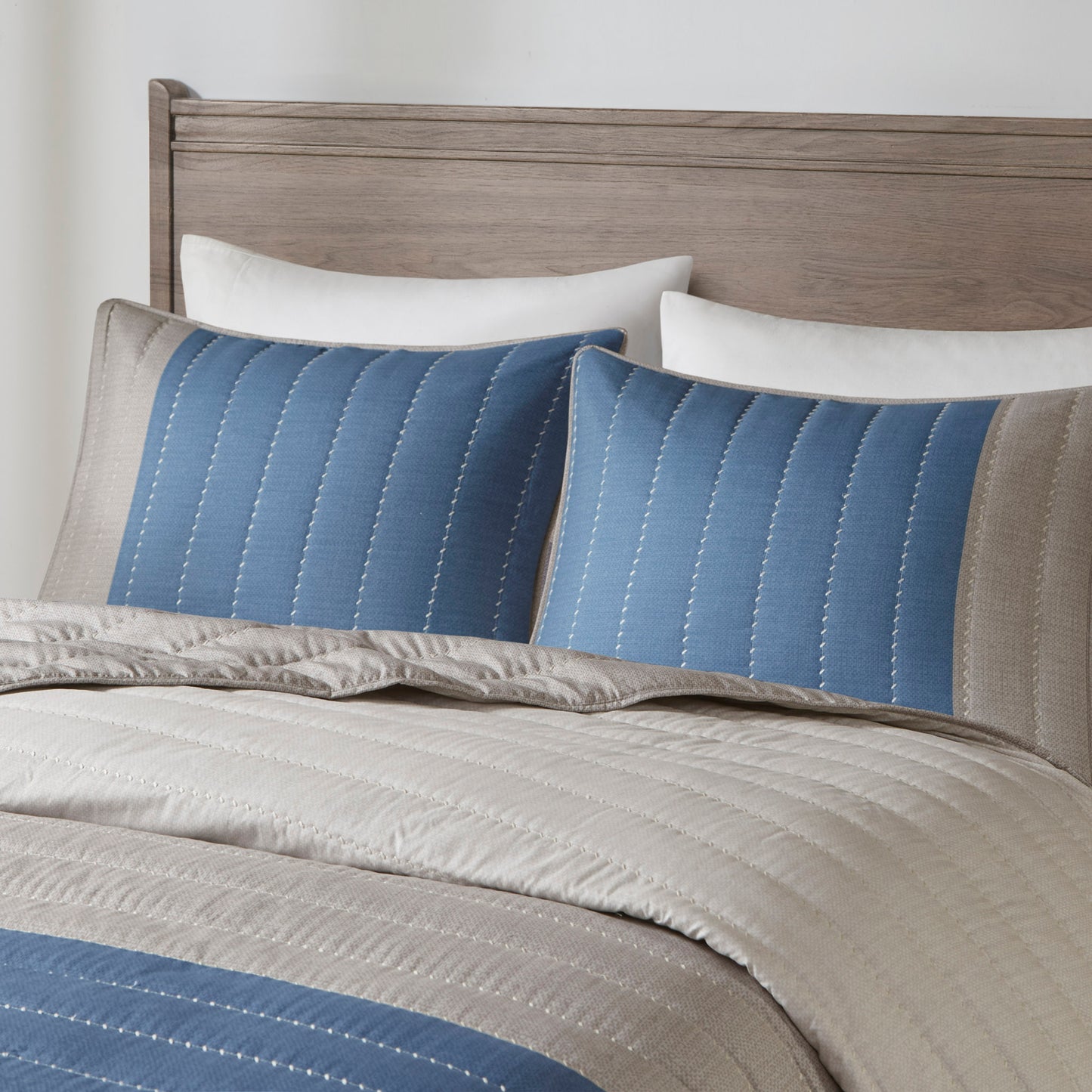 Blake 3 Piece Printed Color Blocking Microfiber Quilt Set