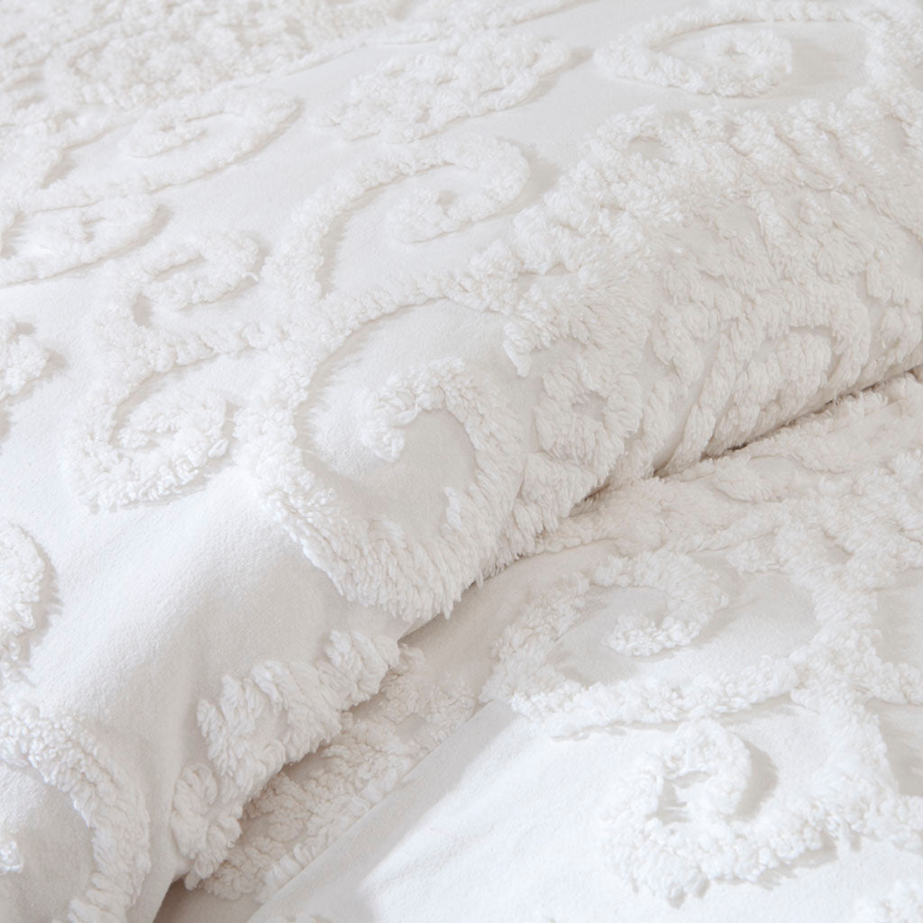 Suzanna Comforter set
