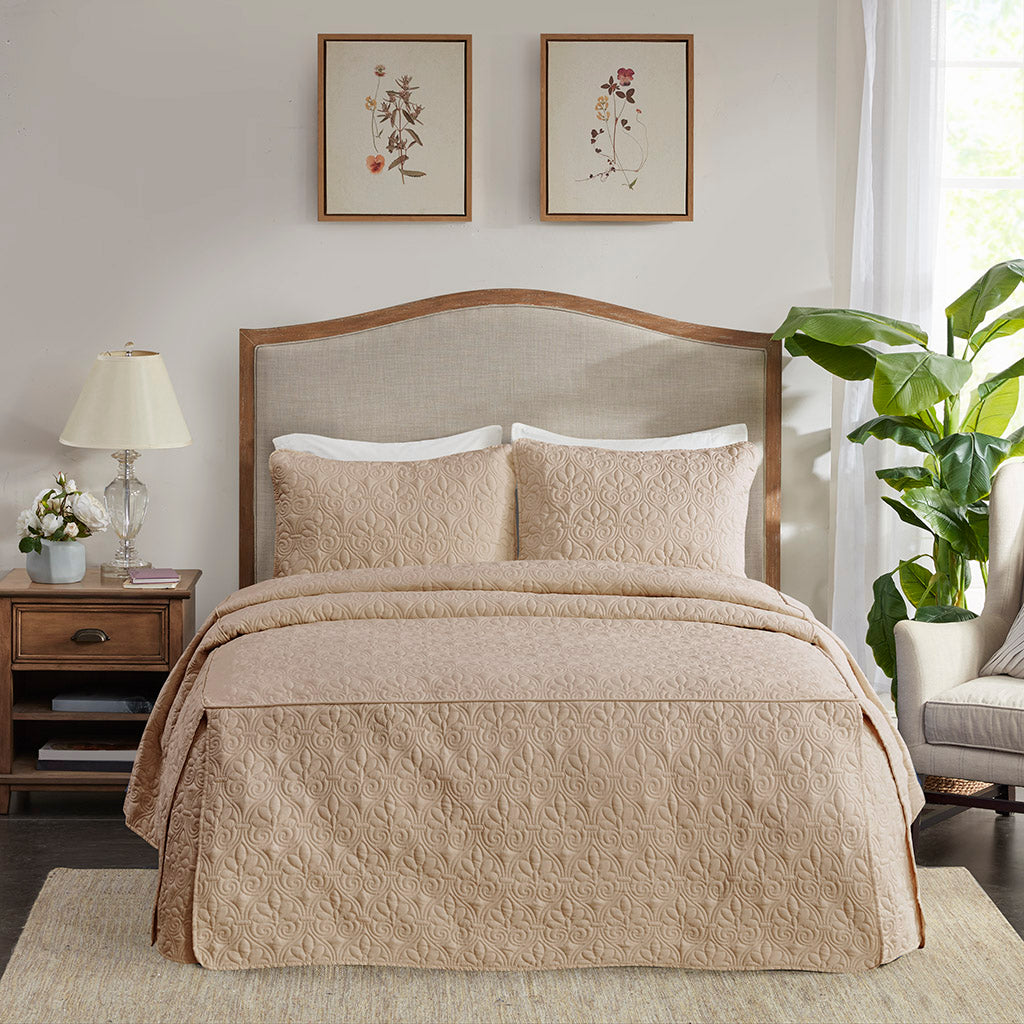 Quebec 3 Piece Fitted Bedspread Set