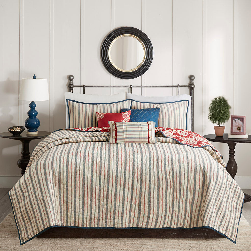Lucy 6 Piece Reversible Cotton Twill Quilt Set with Throw Pillows