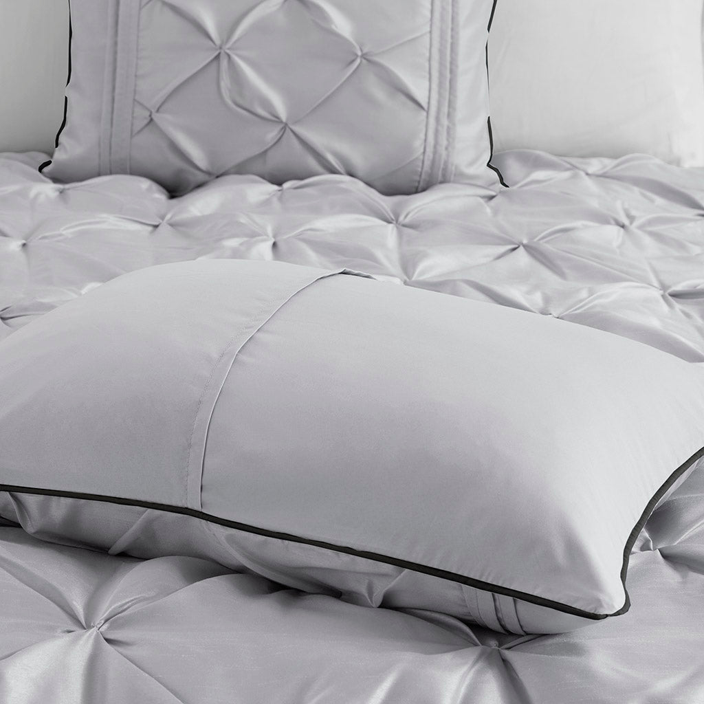 Laurel 7 Piece Tufted Comforter Set