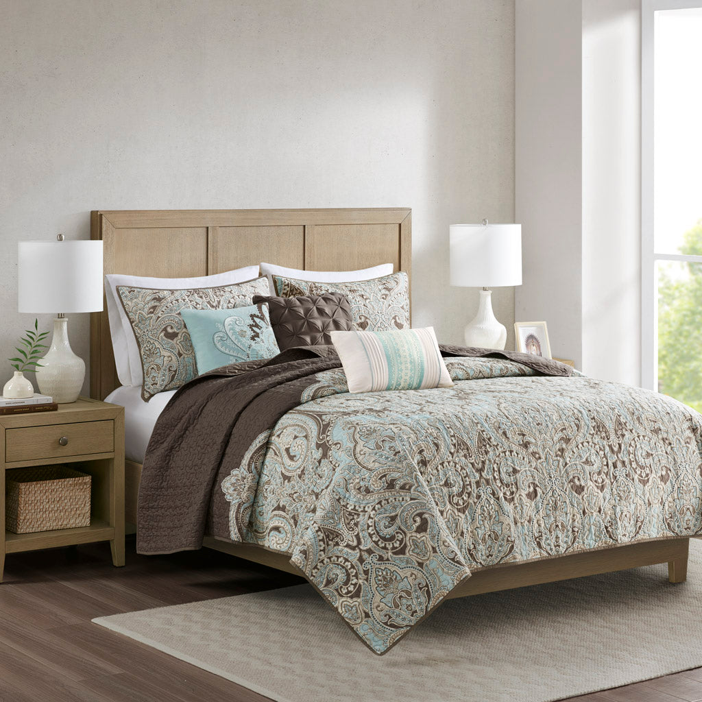 Geneva 6 Piece Printed Quilt Set with Throw Pillows
