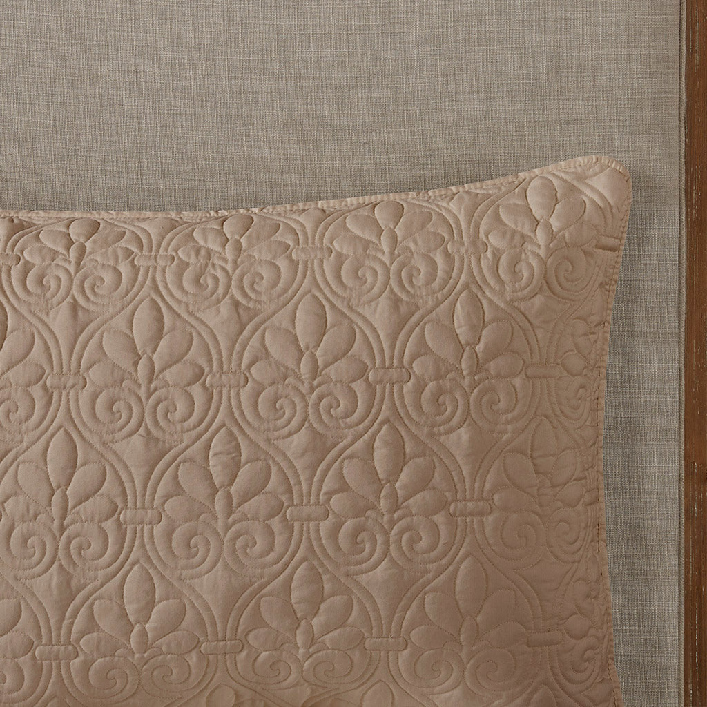 Quebec 3 Piece Fitted Bedspread Set