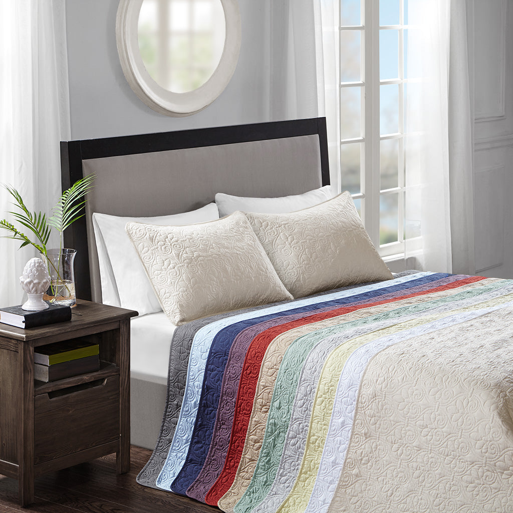 Quebec Reversible Bedspread Set