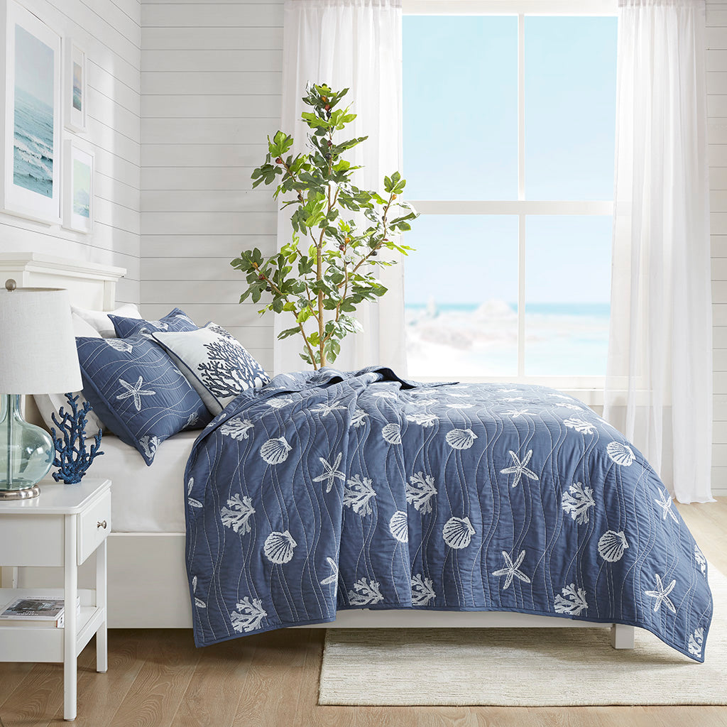 Seaside 4 Piece Cotton Reversible Embroidered Quilt Set with Throw Pillow