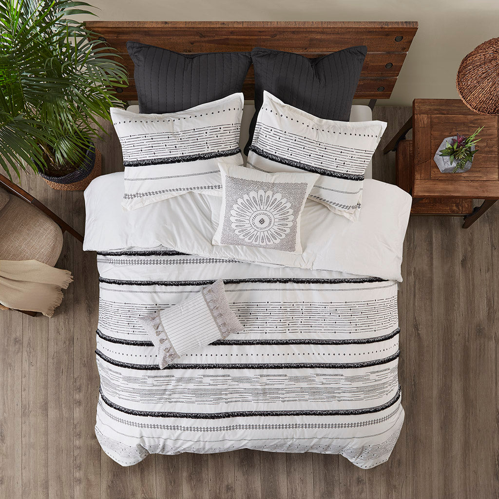 Nea  Comforter Set with Trims
