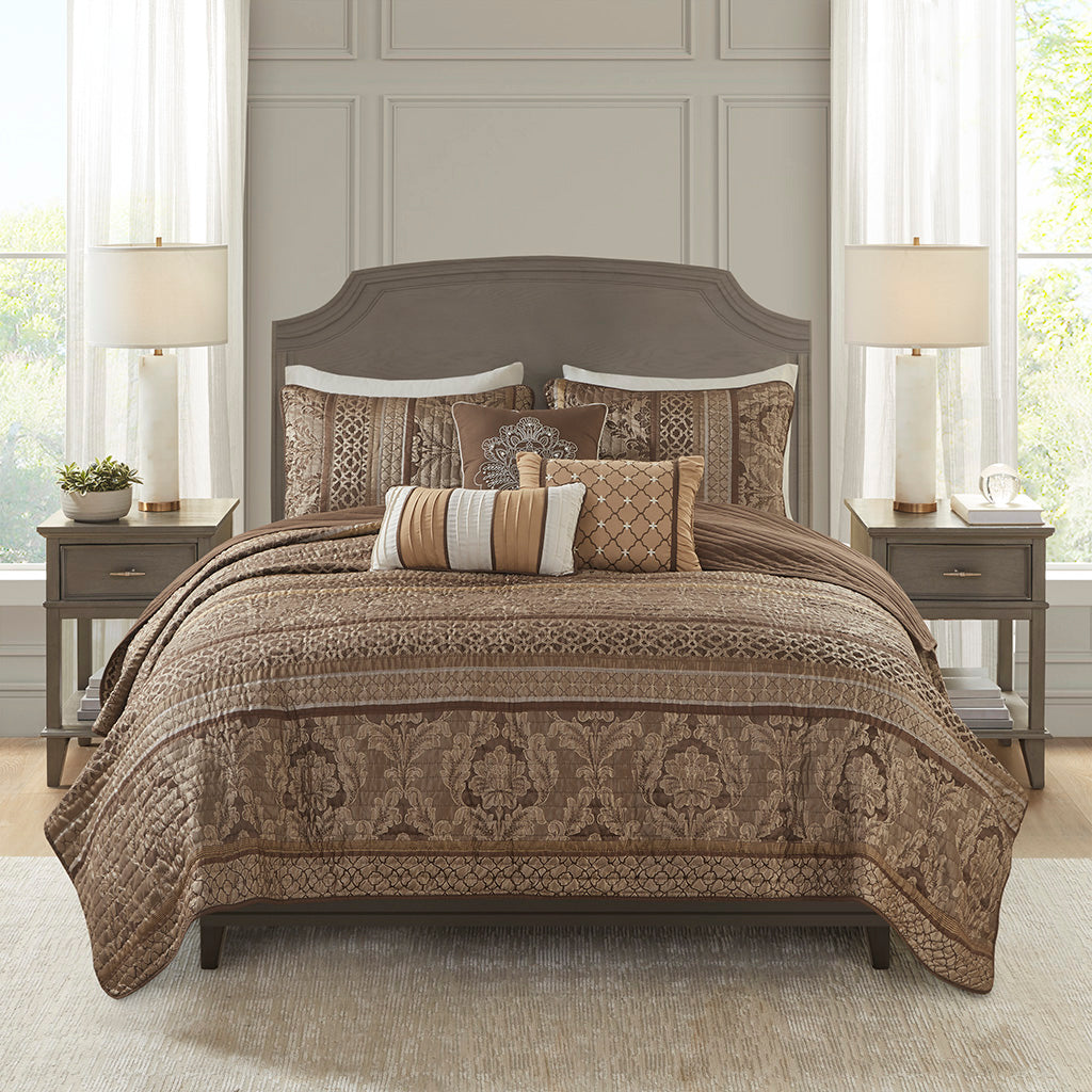 Bellagio 6 Piece Jacquard Quilt Set with Throw Pillows